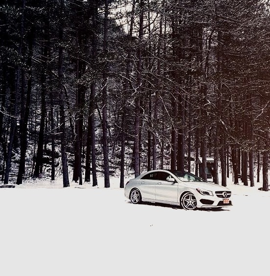 Mercedes in the snow